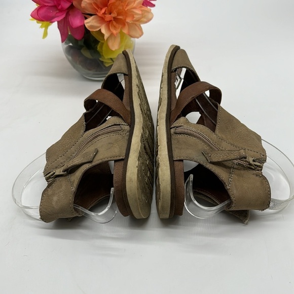 Miz Mooz Tan Leather Sandal Size 38 MCS6594K - Picture 4 of 6